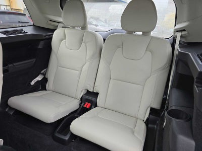2023 Volvo XC90 Recharge Plug-In Hybrid Ultimate Bright Theme
