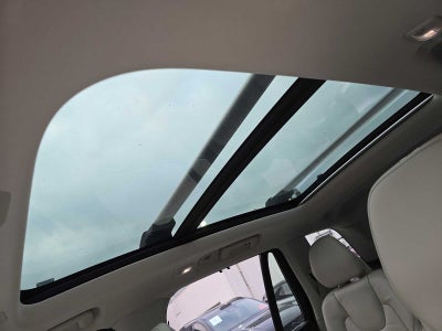 2023 Volvo XC90 Recharge Plug-In Hybrid Ultimate Bright Theme