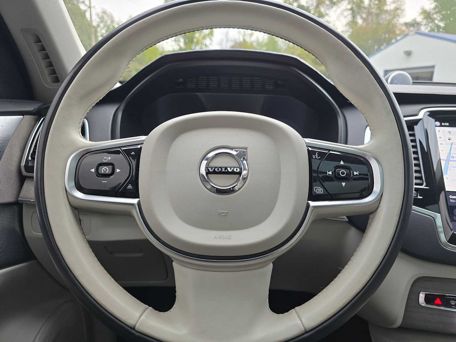 2023 Volvo XC90 Recharge Plug-In Hybrid Ultimate Bright Theme