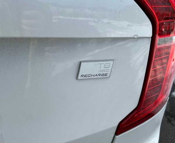 2023 Volvo XC90 Recharge Plug-In Hybrid Ultimate Bright Theme