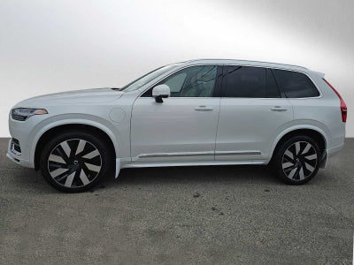 2023 Volvo XC90 Recharge Plug-In Hybrid Ultimate Bright Theme