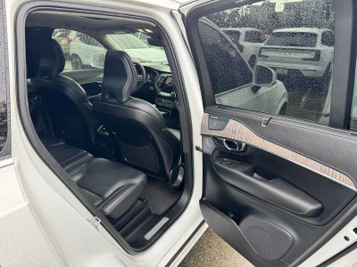 2023 Volvo XC90 Recharge Plug-In Hybrid Ultimate Bright Theme