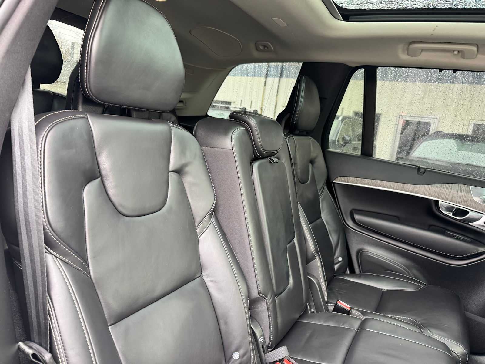 2023 Volvo XC90 Recharge Plug-In Hybrid Ultimate Bright Theme