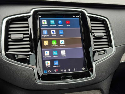 2023 Volvo XC90 Recharge Plug-In Hybrid Ultimate Bright Theme