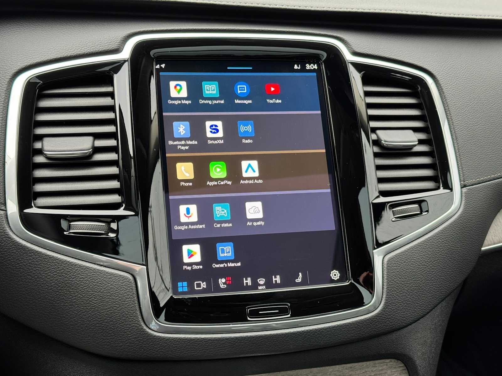 2023 Volvo XC90 Recharge Plug-In Hybrid Ultimate Bright Theme