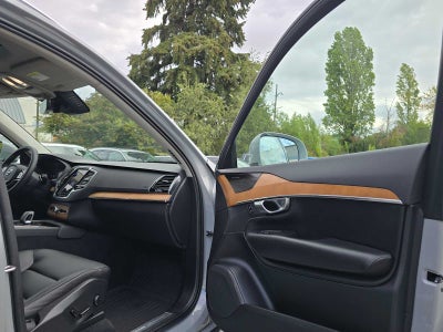 2024 Volvo XC90 Recharge Plug-In Hybrid Plus Bright Theme