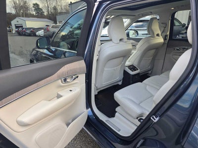 2024 Volvo XC90 Recharge Plug-In Hybrid Plus Bright Theme