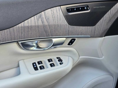 2024 Volvo XC90 Recharge Plug-In Hybrid Plus Bright Theme