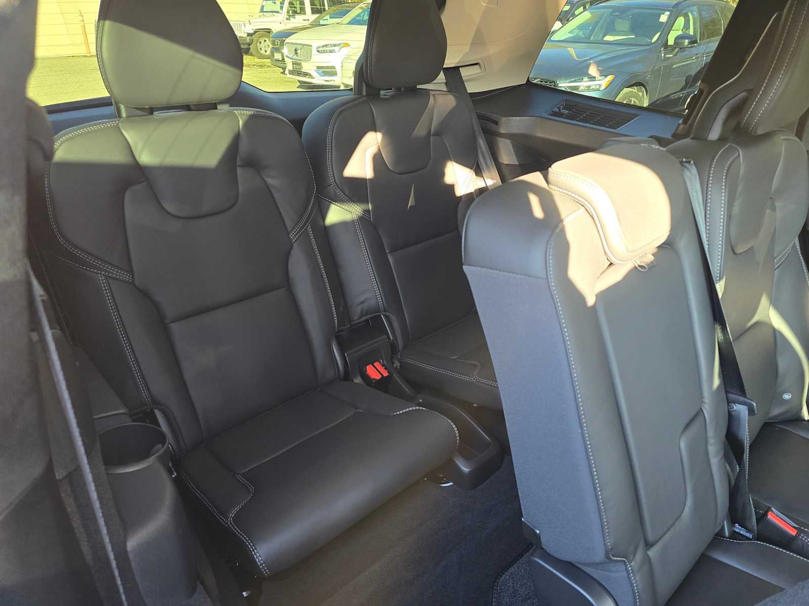 2024 Volvo XC90 Recharge Plug-In Hybrid Ultimate Bright Theme