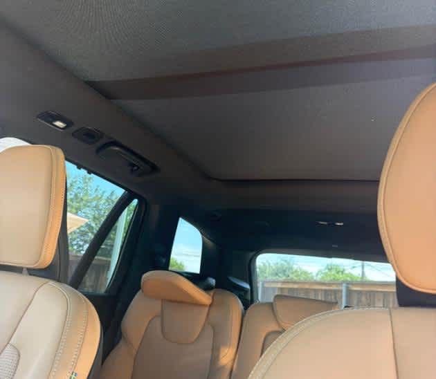 2024 Volvo XC90 Recharge Plug-In Hybrid Ultimate Bright Theme