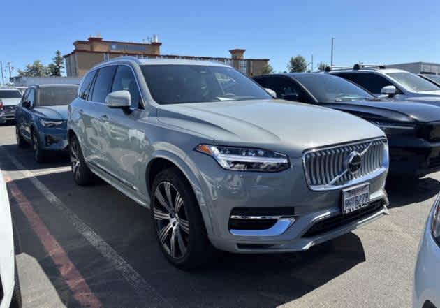 2024 Volvo XC90 Recharge Plug-In Hybrid Ultimate Bright Theme