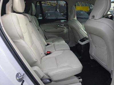 2024 Volvo XC90 Recharge Plug-In Hybrid Ultimate Bright Theme