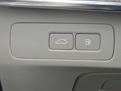2024 Volvo XC90 Recharge Plug-In Hybrid Ultimate Bright Theme
