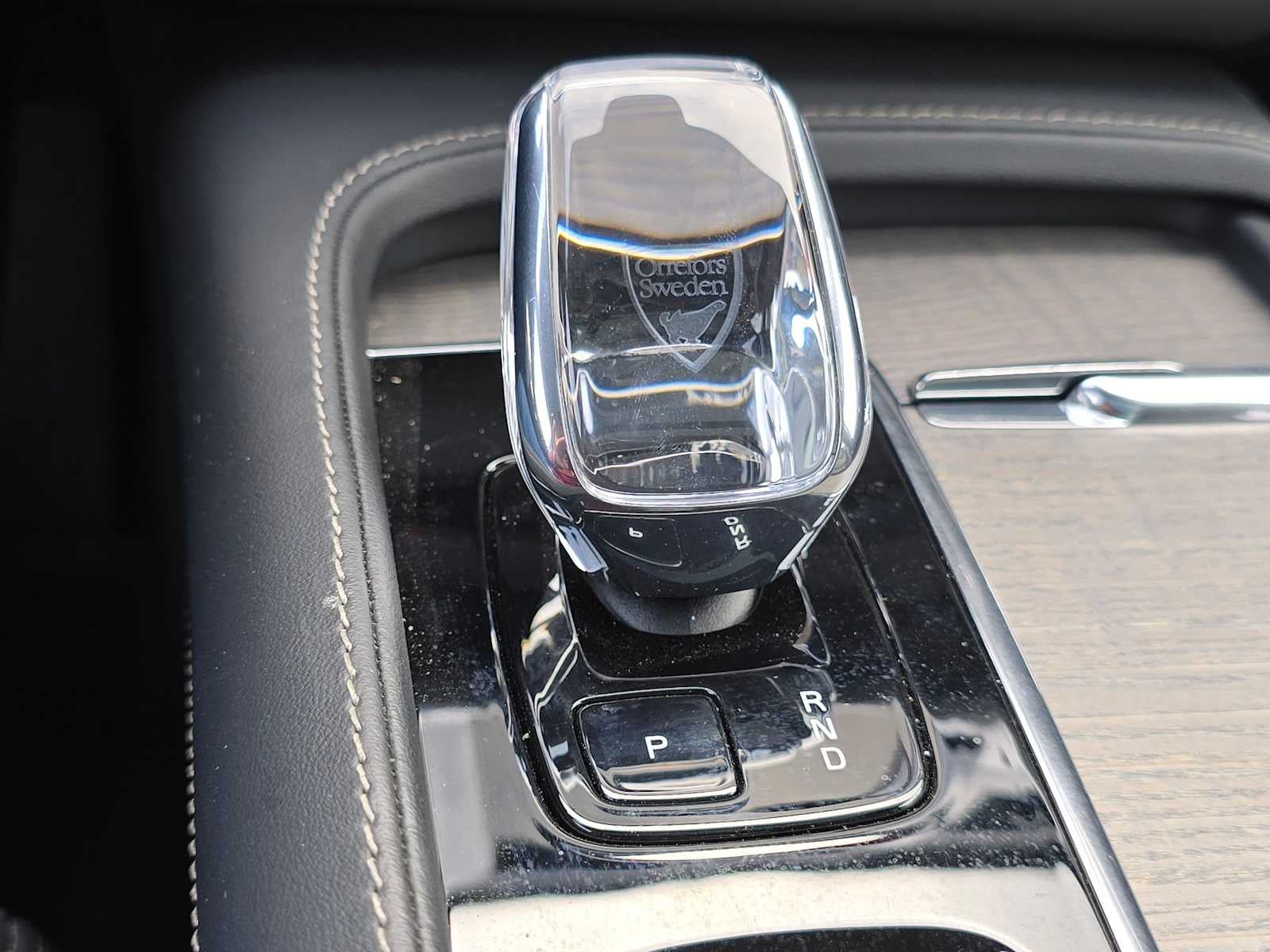 2024 Volvo XC90 Recharge Plug-In Hybrid Ultimate Bright Theme