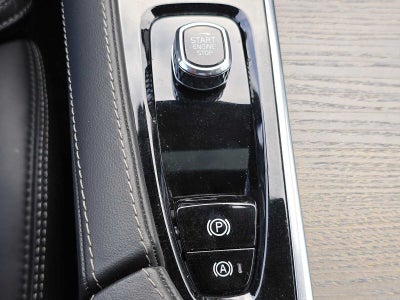 2024 Volvo XC90 Recharge Plug-In Hybrid Ultimate Bright Theme