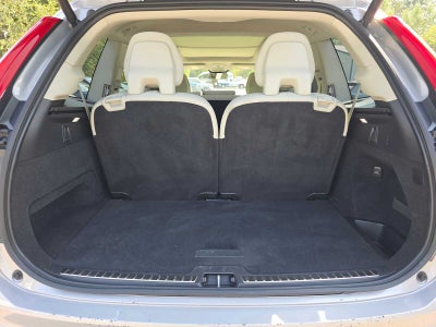 2023 Volvo XC90 Recharge Plug-In Hybrid Plus Bright Theme