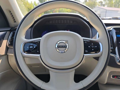 2023 Volvo XC90 Recharge Plug-In Hybrid Plus Bright Theme