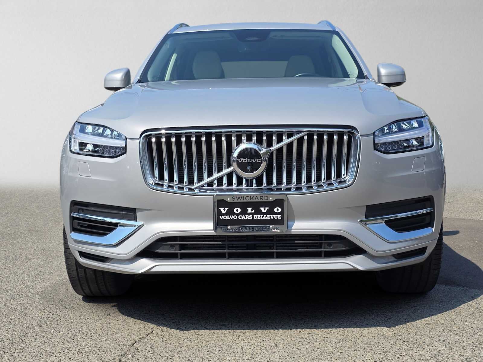 2023 Volvo XC90 Recharge Plug-In Hybrid Plus Bright Theme