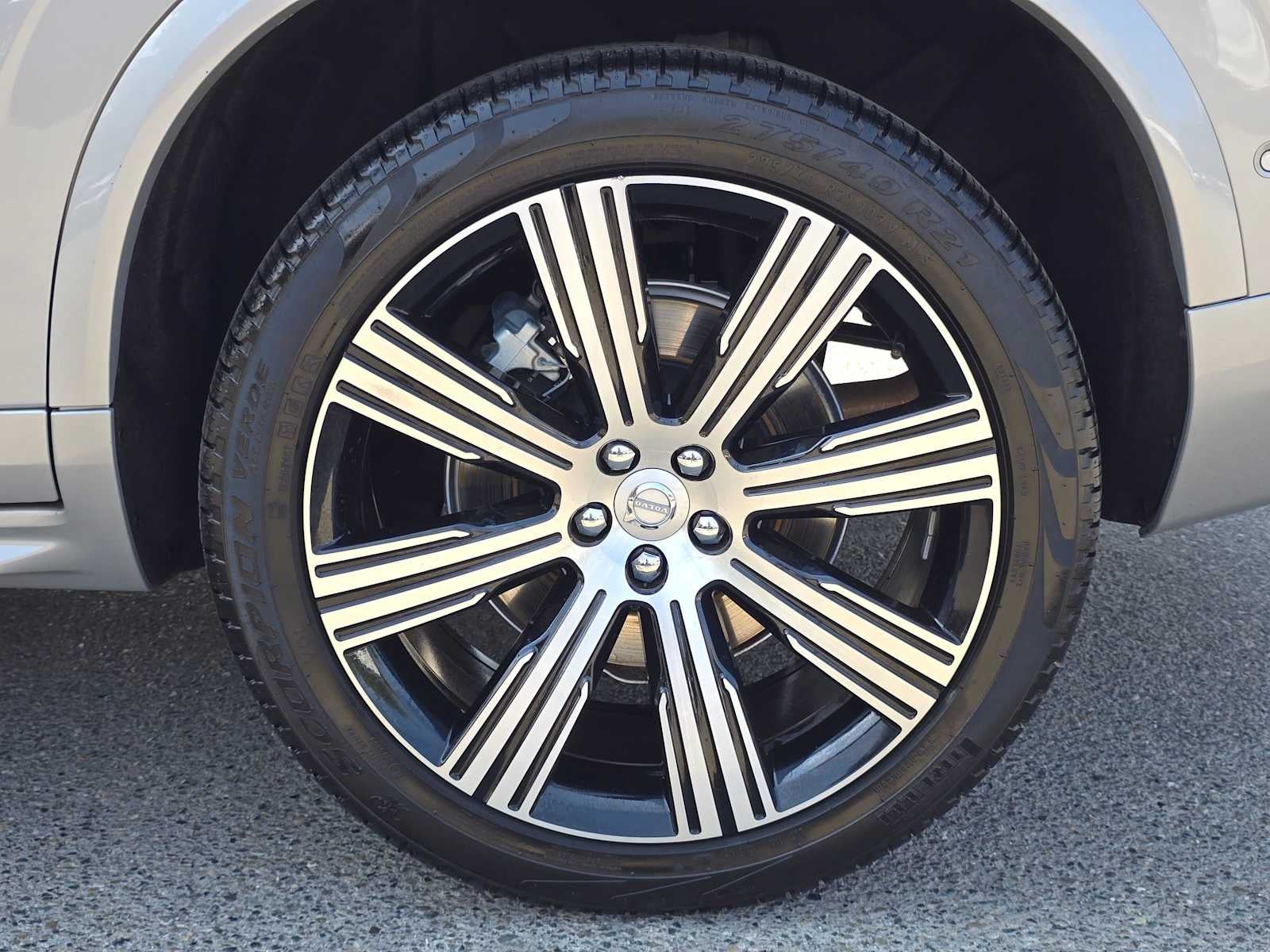 2023 Volvo XC90 Recharge Plug-In Hybrid Plus Bright Theme