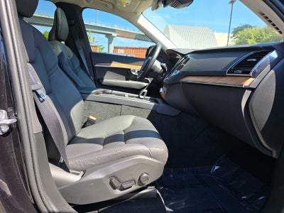 2023 Volvo XC90 Recharge Plug-In Hybrid Plus Bright Theme