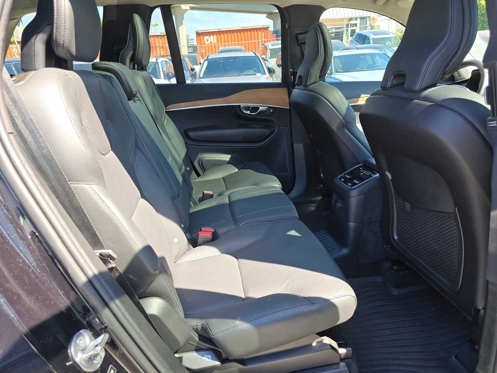 2023 Volvo XC90 Recharge Plug-In Hybrid Plus Bright Theme