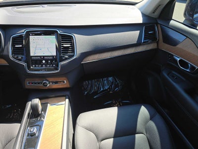2023 Volvo XC90 Recharge Plug-In Hybrid Plus Bright Theme