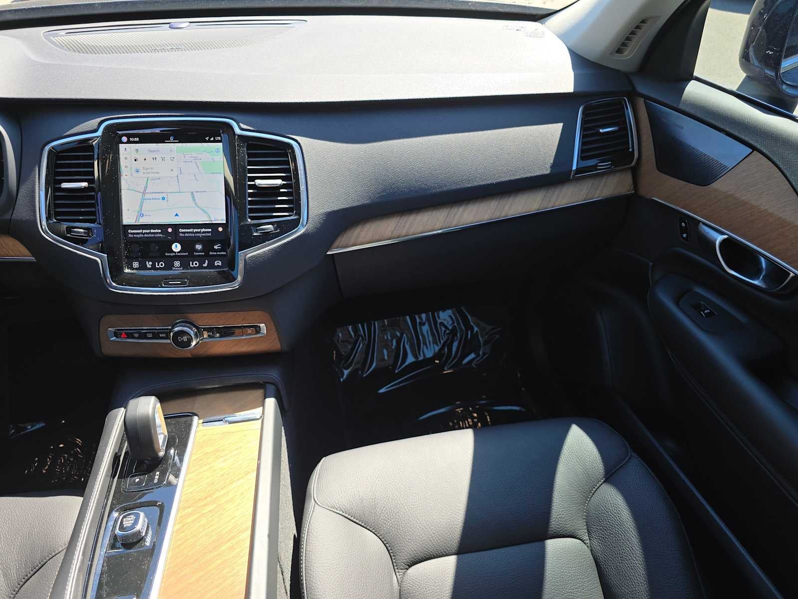 2023 Volvo XC90 Recharge Plug-In Hybrid Plus Bright Theme