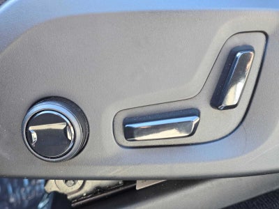 2023 Volvo XC90 Recharge Plug-In Hybrid Plus Bright Theme