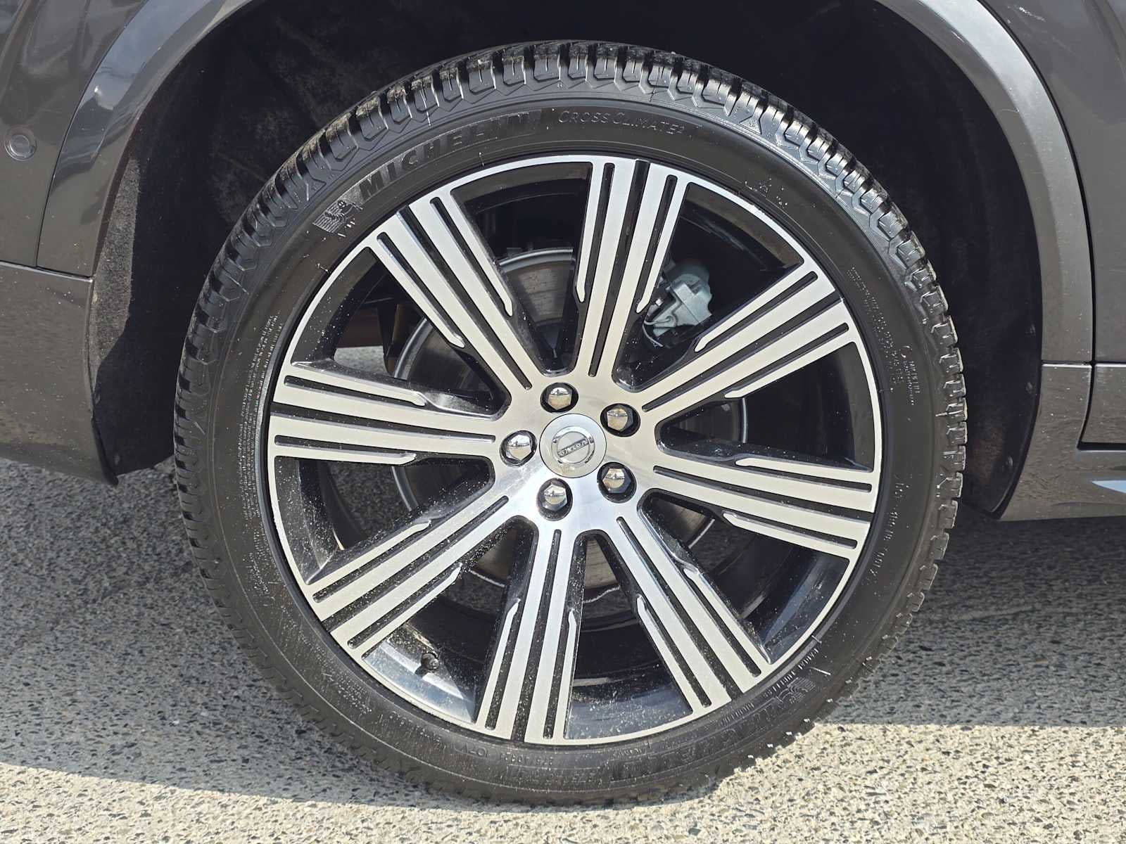2023 Volvo XC90 Recharge Plug-In Hybrid Plus Bright Theme