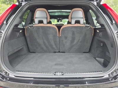 2023 Volvo XC90 Recharge Plug-In Hybrid Plus Dark Theme