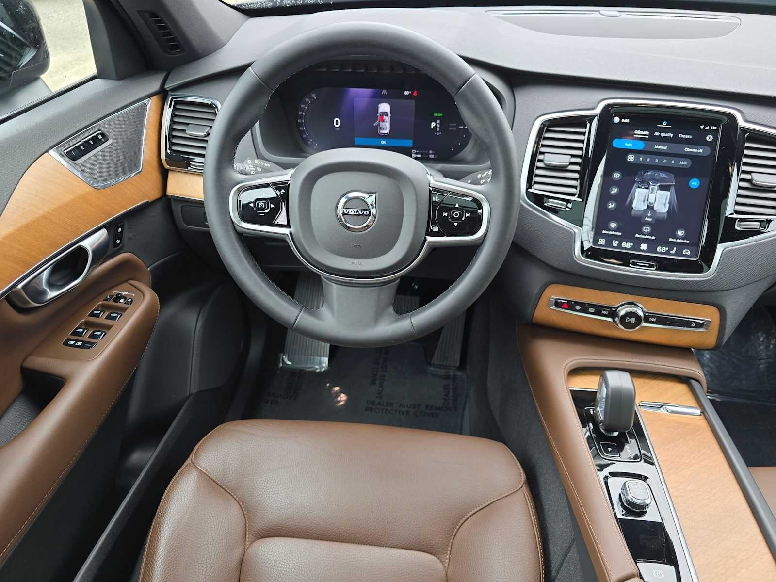 2023 Volvo XC90 Recharge Plug-In Hybrid Plus Dark Theme