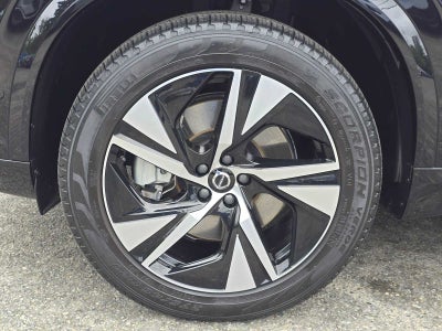 2023 Volvo XC90 Recharge Plug-In Hybrid Plus Dark Theme
