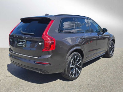 2023 Volvo XC90 Recharge Plug-In Hybrid Ultimate Dark Theme