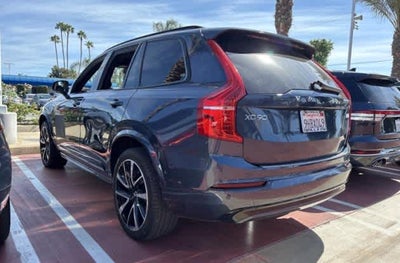 2023 Volvo XC90 Recharge Plug-In Hybrid Ultimate Dark Theme