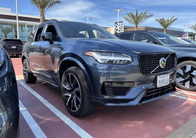 2023 Volvo XC90 Recharge Plug-In Hybrid Ultimate Dark Theme