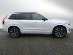 2023 Volvo XC90 Recharge Plug-In Hybrid Ultimate Dark Theme