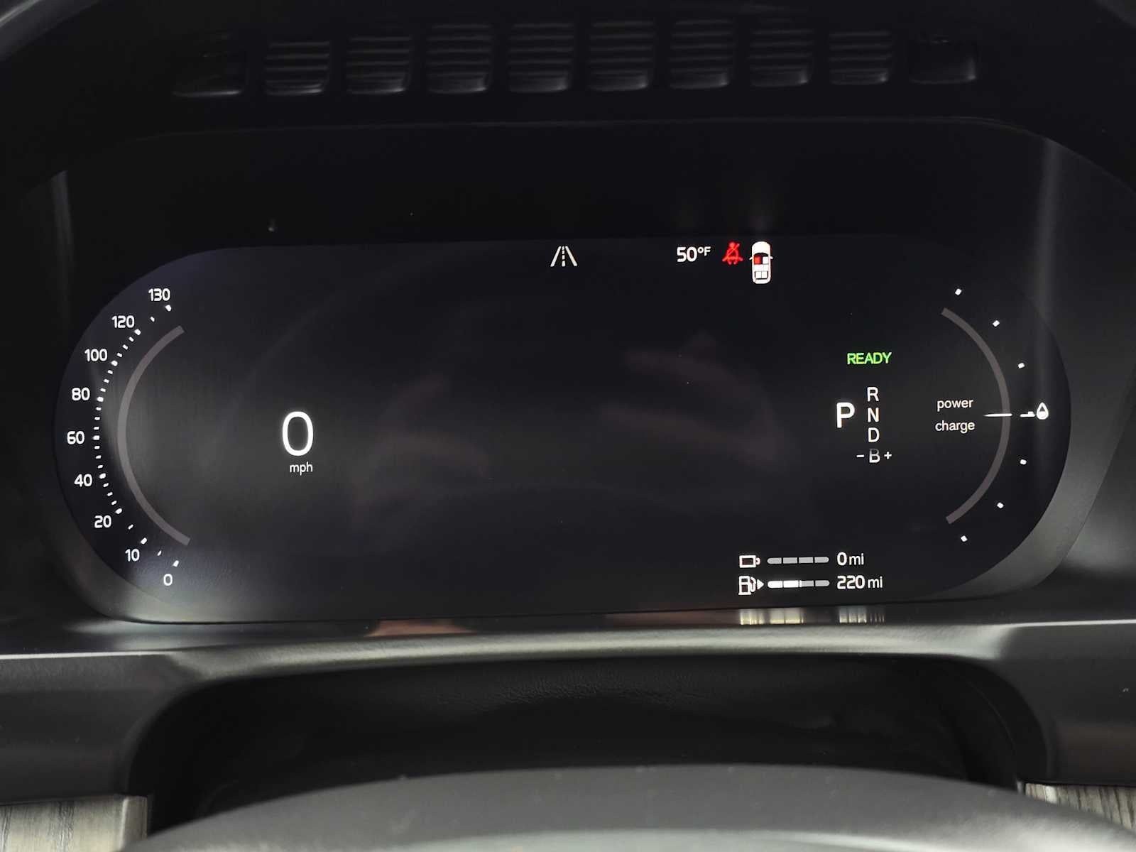 2023 Volvo XC90 Recharge Plug-In Hybrid Ultimate Dark Theme
