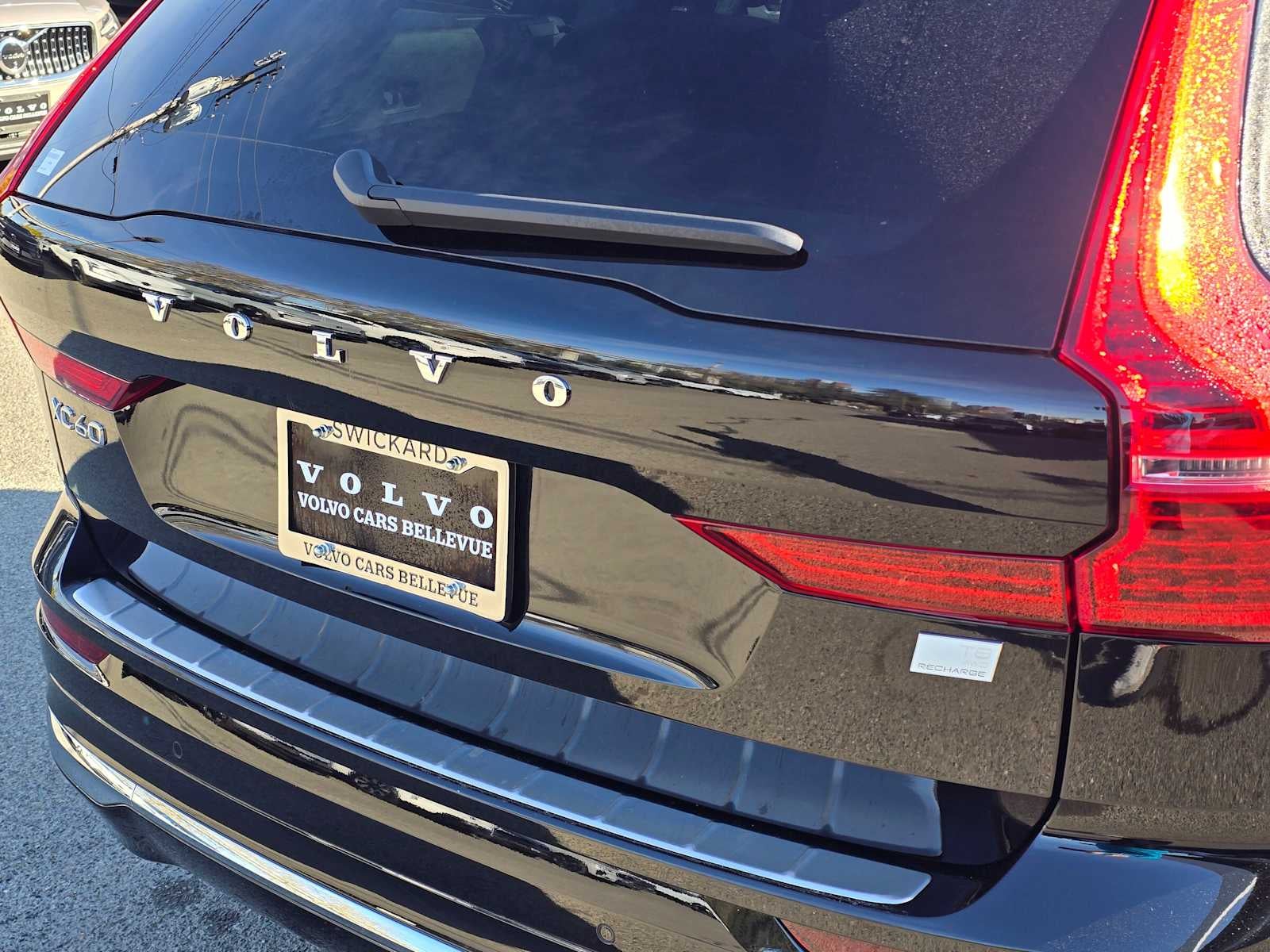 2023 Volvo XC60 Recharge Plug-In Hybrid Ultimate Bright Theme