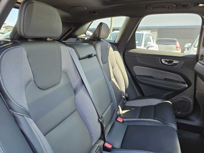 2024 Volvo XC60 Recharge Plug-In Hybrid Ultimate Black Edition