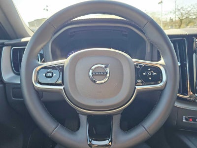 2024 Volvo XC60 Recharge Plug-In Hybrid Ultimate Black Edition