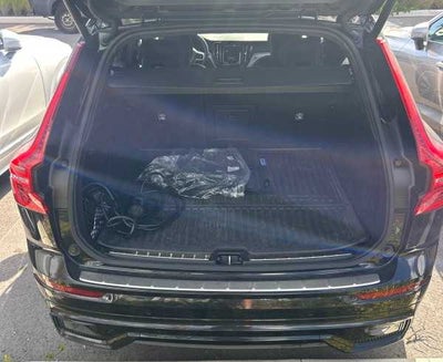 2024 Volvo XC60 Recharge Plug-In Hybrid Ultimate Black Edition