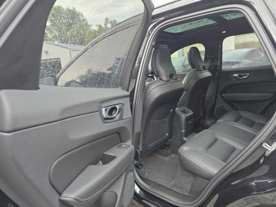 2024 Volvo XC60 Recharge Plug-In Hybrid Ultimate Black Edition