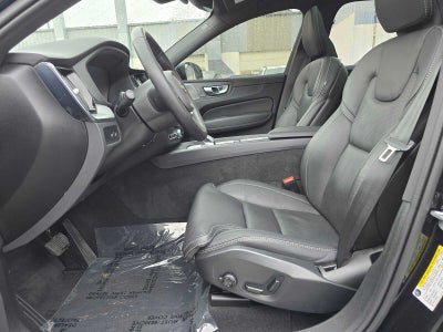 2024 Volvo XC60 Recharge Plug-In Hybrid Ultimate Black Edition