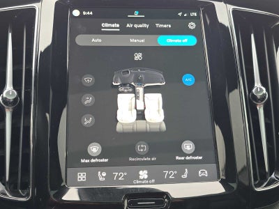 2024 Volvo XC60 Recharge Plug-In Hybrid Ultimate Black Edition