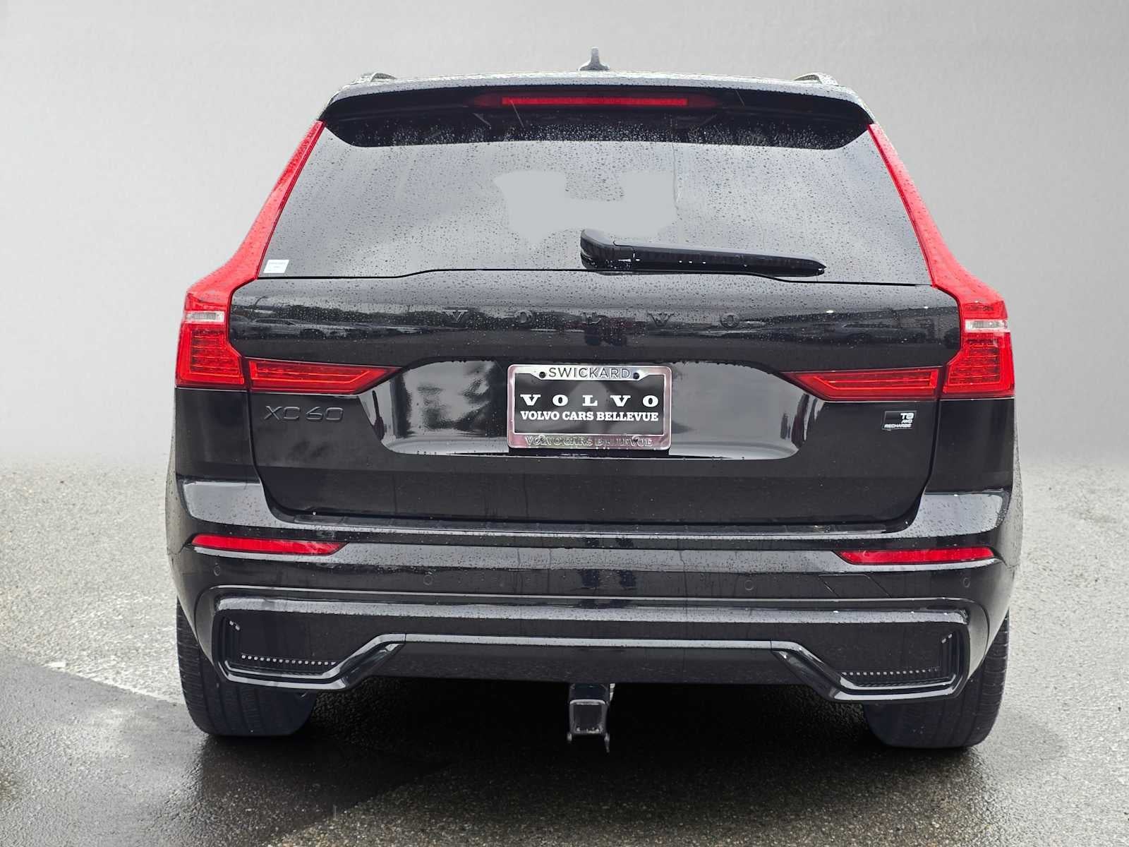 2024 Volvo XC60 Recharge Plug-In Hybrid Ultimate Black Edition