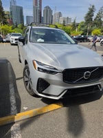 2024 Volvo XC60 Recharge Plug-In Hybrid Plus Dark Theme