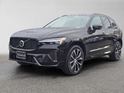 2023 Volvo XC60 Recharge Plug-In Hybrid Plus Dark Theme