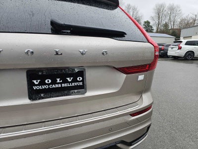 2024 Volvo XC60 Recharge Plug-In Hybrid Plus Dark Theme