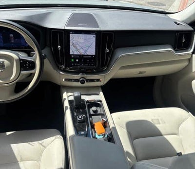 2024 Volvo XC60 Recharge Plug-In Hybrid Plus Dark Theme