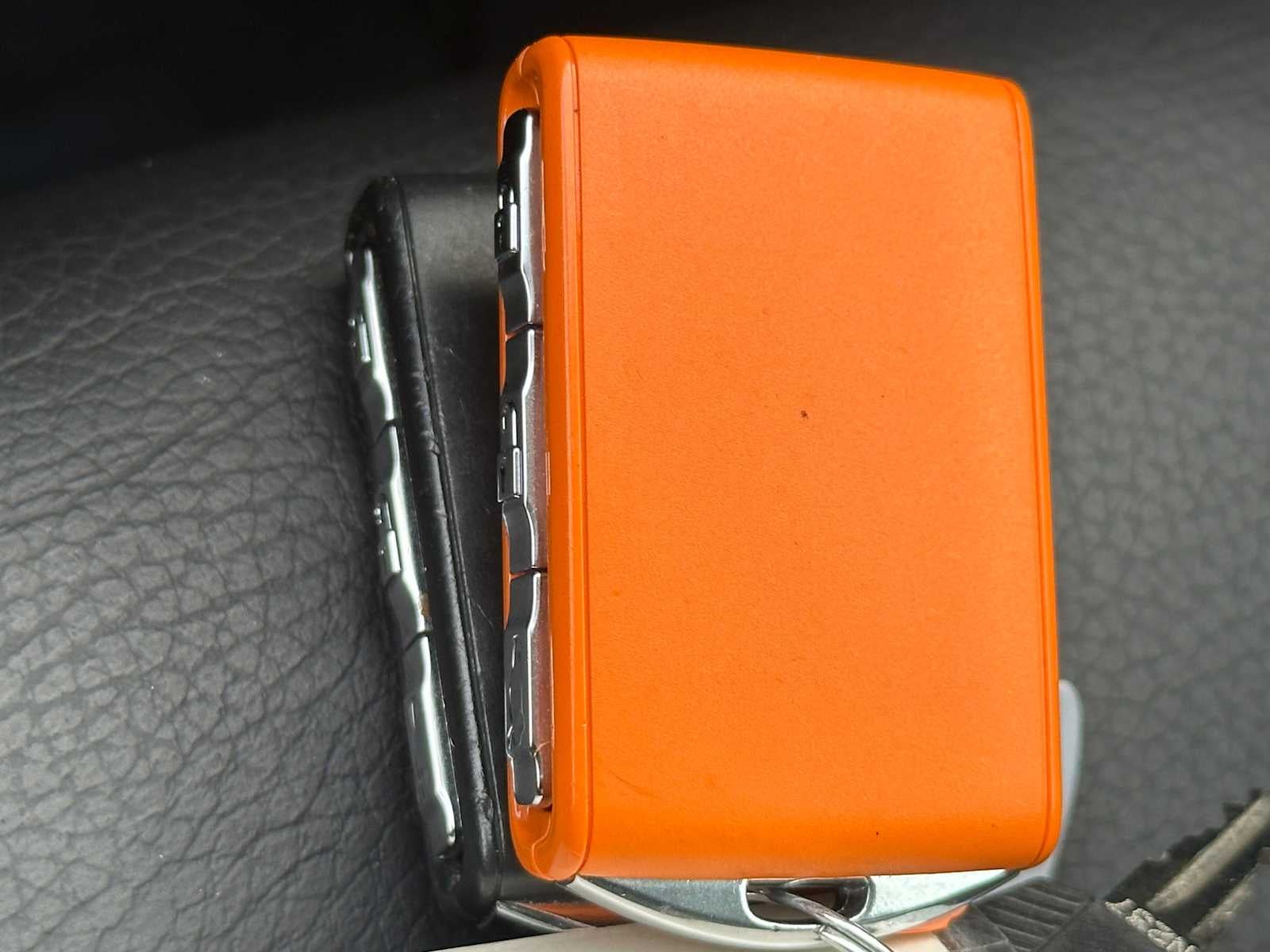 2023 Volvo XC60 Recharge Plug-In Hybrid Plus Bright Theme